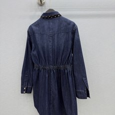 🛒𝐍𝐄𝐖 · 𝟐𝟎𝟐6/爆款现货 【秋冬上新】Va*|2026新品波点丝巾牛仔收腰连衣裙 系列款 定制YB斜纹棉牛仔材 🛒𝐍𝐄𝐖 · 𝟐𝟎𝟐6/爆款现货 【秋冬上新】Va*|2026新品波点丝巾牛仔收腰连衣裙 系列款 定制YB斜纹棉牛仔材