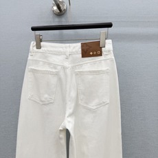 🛒𝐍𝐄𝐖 · 𝟐𝟎𝟐6/爆款现货 【秋冬上新】设计师|26新款老花双口袋压花拉链直筒牛仔裤 爆单款 气质女神必入 定 🛒𝐍𝐄𝐖 · 𝟐𝟎𝟐6/爆款现货 【秋冬上新】设计师|26新款老花双口袋压花拉链直筒牛仔裤 爆单款 气质女神必入 定