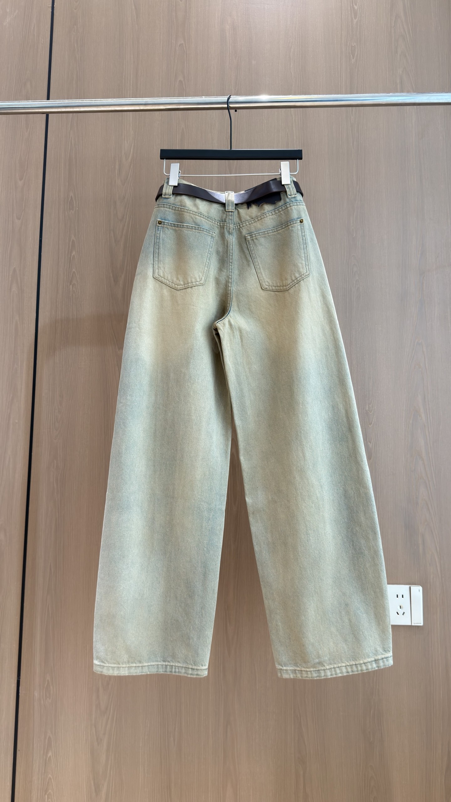 🛒𝐍𝐄𝐖 · 𝟐𝟎𝟐6/爆款现货 【秋冬上新】设计师｜26新款渐变色牛仔裤 爆单款  气质女神必入  定制专属图案 高订
