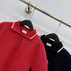 🛒𝐍𝐄𝐖 · 𝟐𝟎𝟐6/爆款现货 【原单品质】 Mon*|2026新款粗针翻领拼接针织T恤 高订面料,百搭版型 ,上身 🛒𝐍𝐄𝐖 · 𝟐𝟎𝟐6/爆款现货 【原单品质】 Mon*|2026新款粗针翻领拼接针织T恤 高订面料,百搭版型 ,上身