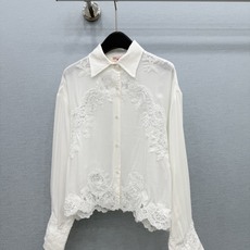 🛒𝐍𝐄𝐖 · 𝟐𝟎𝟐6/爆款现货 原单品质 小众*|2026新品水溶花边刺绣衬衫 精致版型,高级肌理细腻 极简主义常 🛒𝐍𝐄𝐖 · 𝟐𝟎𝟐6/爆款现货 原单品质 小众*|2026新品水溶花边刺绣衬衫 精致版型,高级肌理细腻 极简主义常