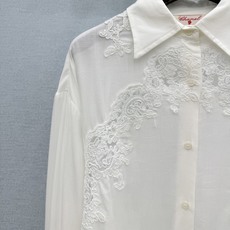 🛒𝐍𝐄𝐖 · 𝟐𝟎𝟐6/爆款现货 原单品质 小众*|2026新品水溶花边刺绣衬衫 精致版型,高级肌理细腻 极简主义常 🛒𝐍𝐄𝐖 · 𝟐𝟎𝟐6/爆款现货 原单品质 小众*|2026新品水溶花边刺绣衬衫 精致版型,高级肌理细腻 极简主义常
