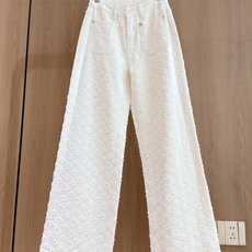 🛒𝐍𝐄𝐖 · 𝟐𝟎𝟐6/爆款现货 【秋冬上新】设计师|26新款老花提花直筒牛仔裤 爆单款 气质女神必入 定制专属图案 🛒𝐍𝐄𝐖 · 𝟐𝟎𝟐6/爆款现货 【秋冬上新】设计师|26新款老花提花直筒牛仔裤 爆单款 气质女神必入 定制专属图案
