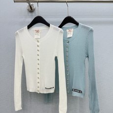 🛒𝐍𝐄𝐖 · 𝟐𝟎𝟐6/爆款现货 【原单品质】小众|2026新款针织开衫两件套 订制纱线,名媛气质风拿捏得恰到好处,版型 🛒𝐍𝐄𝐖 · 𝟐𝟎𝟐6/爆款现货 【原单品质】小众|2026新款针织开衫两件套 订制纱线,名媛气质风拿捏得恰到好处,版型
