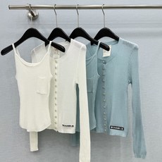 🛒𝐍𝐄𝐖 · 𝟐𝟎𝟐6/爆款现货 【原单品质】小众|2026新款针织开衫两件套 订制纱线,名媛气质风拿捏得恰到好处,版型 🛒𝐍𝐄𝐖 · 𝟐𝟎𝟐6/爆款现货 【原单品质】小众|2026新款针织开衫两件套 订制纱线,名媛气质风拿捏得恰到好处,版型