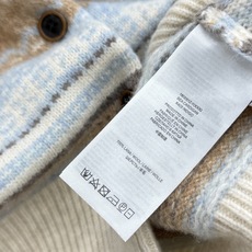 🛒𝐍𝐄𝐖 · 𝟐𝟎𝟐6/爆款现货 【原单品质】小众|2026早秋新款法式羊毛🦙撞色针织开衫 高订纱线,柔软亲肤,百搭版型 🛒𝐍𝐄𝐖 · 𝟐𝟎𝟐6/爆款现货 【原单品质】小众|2026早秋新款法式羊毛🦙撞色针织开衫 高订纱线,柔软亲肤,百搭版型