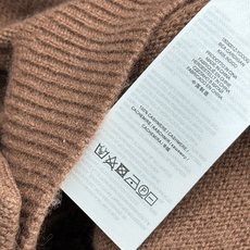 🛒𝐍𝐄𝐖 · 𝟐𝟎𝟐6/爆款现货 【原单品质】小众|2026早秋新款法式羊绒撞色翻领针织衫 高订纱线,柔软亲肤,百搭版型 🛒𝐍𝐄𝐖 · 𝟐𝟎𝟐6/爆款现货 【原单品质】小众|2026早秋新款法式羊绒撞色翻领针织衫 高订纱线,柔软亲肤,百搭版型