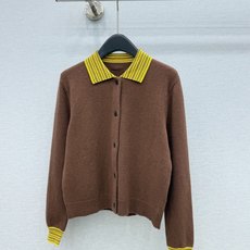 🛒𝐍𝐄𝐖 · 𝟐𝟎𝟐6/爆款现货 【原单品质】小众|2026早秋新款法式羊绒撞色翻领针织衫 高订纱线,柔软亲肤,百搭版型 🛒𝐍𝐄𝐖 · 𝟐𝟎𝟐6/爆款现货 【原单品质】小众|2026早秋新款法式羊绒撞色翻领针织衫 高订纱线,柔软亲肤,百搭版型