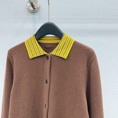 🛒𝐍𝐄𝐖 · 𝟐𝟎𝟐6/爆款现货 【原单品质】小众|2026早秋新款法式羊绒撞色翻领针织衫 高订纱线,柔软亲肤,百搭版型 🛒𝐍𝐄𝐖 · 𝟐𝟎𝟐6/爆款现货 【原单品质】小众|2026早秋新款法式羊绒撞色翻领针织衫 高订纱线,柔软亲肤,百搭版型
