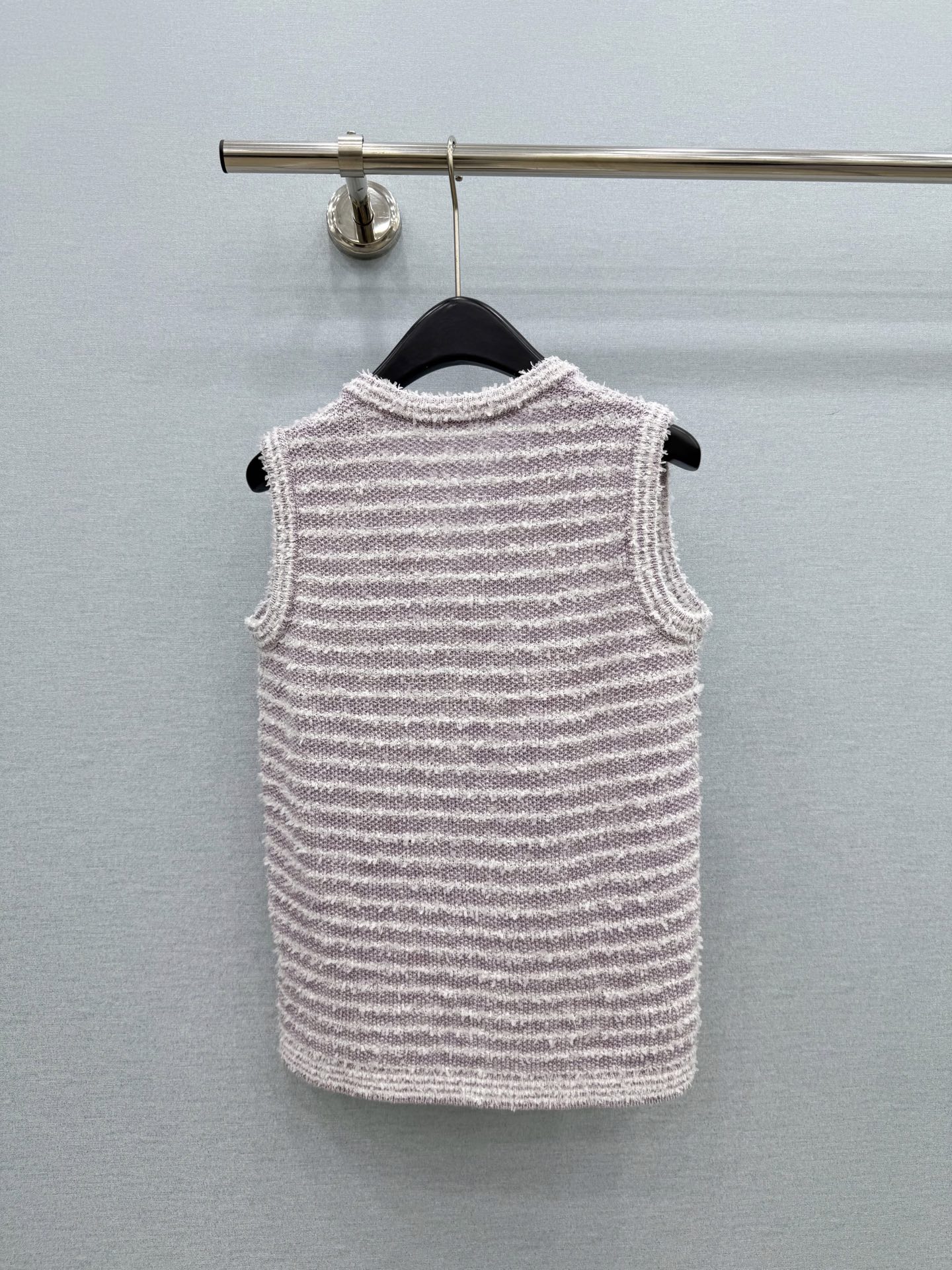 🛒𝐍𝐄𝐖 · 𝟐𝟎𝟐6/爆款现货 【原单品质】小众｜2026早秋新款桑蚕丝混亚麻🦙针织背心 系列款 高订纱线，百搭版型 