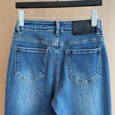 🛒𝐍𝐄𝐖 · 𝟐𝟎𝟐6/爆款现货 【秋冬新款】Ch*|小香风双口袋编织双C微喇牛仔裤 采用高端定制面料,牛仔穿起来非常舒 🛒𝐍𝐄𝐖 · 𝟐𝟎𝟐6/爆款现货 【秋冬新款】Ch*|小香风双口袋编织双C微喇牛仔裤 采用高端定制面料,牛仔穿起来非常舒