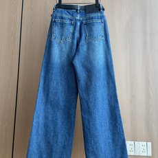 🛒𝐍𝐄𝐖 · 𝟐𝟎𝟐6/爆款现货 【秋冬上新】设计师|26新款双C刺绣直筒牛仔裤 爆单款 气质女神必入 定制专属图案 🛒𝐍𝐄𝐖 · 𝟐𝟎𝟐6/爆款现货 【秋冬上新】设计师|26新款双C刺绣直筒牛仔裤 爆单款 气质女神必入 定制专属图案