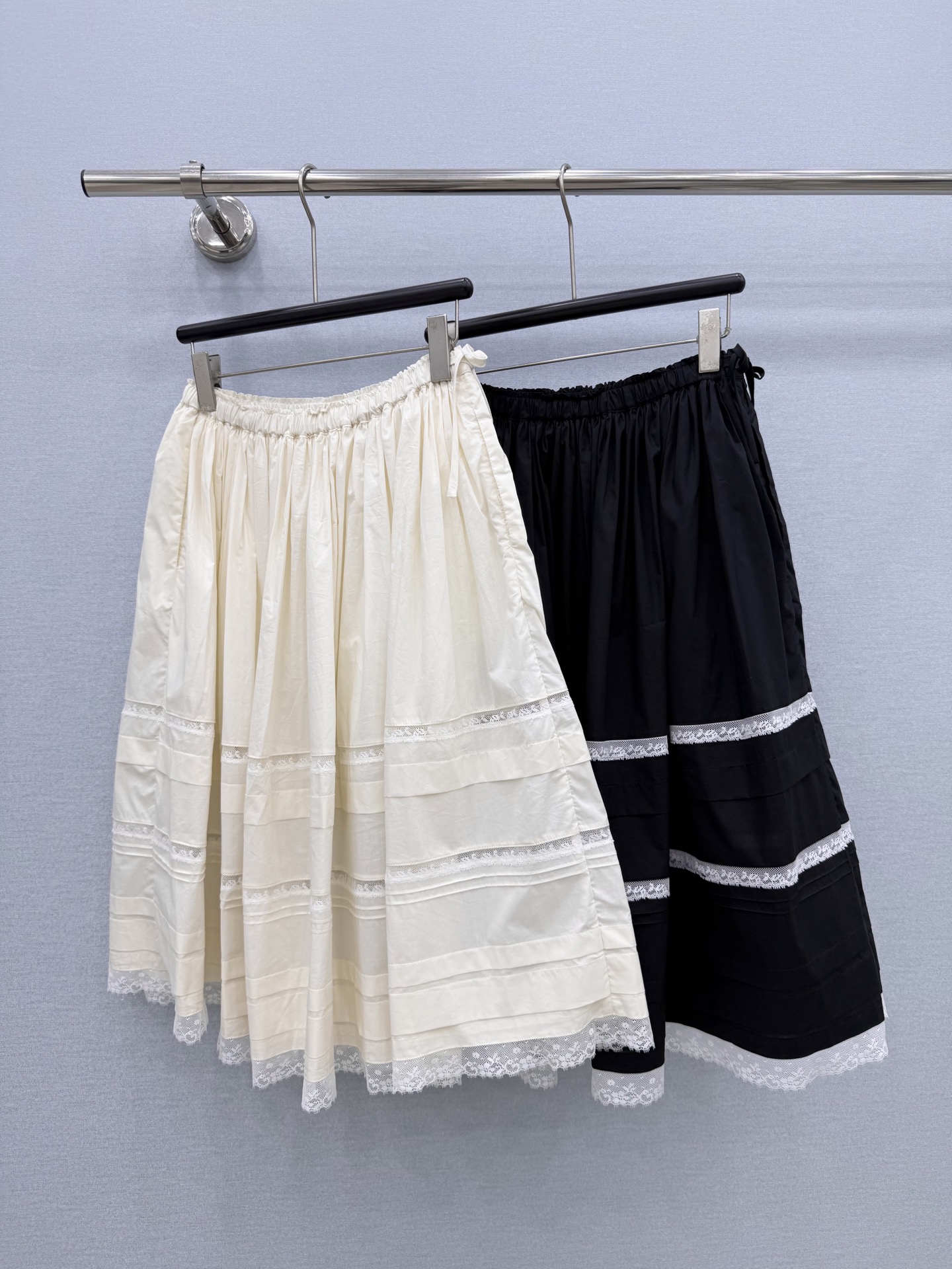 🛒𝐍𝐄𝐖 · 𝟐𝟎𝟐6/爆款现货 原单品质 小众|26经典蕾丝花边半裙 法式风极致穿搭 最新系列单品 强烈推荐 宽松 🛒𝐍𝐄𝐖 · 𝟐𝟎𝟐6/爆款现货 原单品质 小众|26经典蕾丝花边半裙 法式风极致穿搭 最新系列单品 强烈推荐 宽松