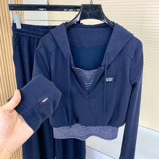 🛒𝐍𝐄𝐖 · 𝟐𝟎𝟐6/爆款现货 【秋冬上新】小众|26新品经典假两件拼接带帽长裤套装! 高端定制贴布绣套头上衣 搭配 🛒𝐍𝐄𝐖 · 𝟐𝟎𝟐6/爆款现货 【秋冬上新】小众|26新品经典假两件拼接带帽长裤套装! 高端定制贴布绣套头上衣 搭配