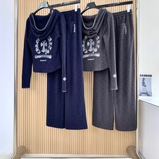 🛒𝐍𝐄𝐖 · 𝟐𝟎𝟐6/爆款现货 【秋冬上新】小众|26新品经典双拉链带帽长裤套装! 高端定制印花外套上衣 搭配松弛感 🛒𝐍𝐄𝐖 · 𝟐𝟎𝟐6/爆款现货 【秋冬上新】小众|26新品经典双拉链带帽长裤套装! 高端定制印花外套上衣 搭配松弛感
