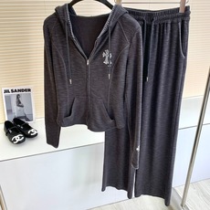 🛒𝐍𝐄𝐖 · 𝟐𝟎𝟐6/爆款现货 【秋冬上新】小众|26新品经典双拉链带帽长裤套装! 高端定制印花外套上衣 搭配松弛感 🛒𝐍𝐄𝐖 · 𝟐𝟎𝟐6/爆款现货 【秋冬上新】小众|26新品经典双拉链带帽长裤套装! 高端定制印花外套上衣 搭配松弛感