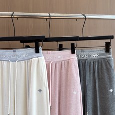 🛒𝐍𝐄𝐖 · 𝟐𝟎𝟐5/爆款现货 【秋冬上新】Di*|抽绳松紧字母织带腰头运动休闲裤 定制面料,精致刺绣 日常穿搭 高 🛒𝐍𝐄𝐖 · 𝟐𝟎𝟐5/爆款现货 【秋冬上新】Di*|抽绳松紧字母织带腰头运动休闲裤 定制面料,精致刺绣 日常穿搭 高