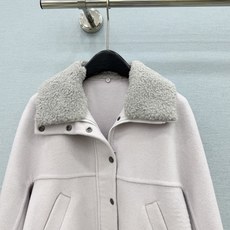 🛒𝐍𝐄𝐖 · 𝟐𝟎𝟐6/爆款现货 【原单品质】B*|26秋冬 毛领蝙蝠袖双面呢外套 ▫面料核心:高支羊毛羊绒 🛒𝐍𝐄𝐖 · 𝟐𝟎𝟐6/爆款现货 【原单品质】B*|26秋冬 毛领蝙蝠袖双面呢外套 ▫面料核心:高支羊毛羊绒