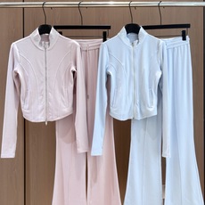 🛒𝐍𝐄𝐖 · 𝟐𝟎𝟐6/爆款现货 【秋冬上新】Ch*|26新品经典立领烫钻长裤套装! 高端定制骨位双拉链上衣 搭配松弛 🛒𝐍𝐄𝐖 · 𝟐𝟎𝟐6/爆款现货 【秋冬上新】Ch*|26新品经典立领烫钻长裤套装! 高端定制骨位双拉链上衣 搭配松弛