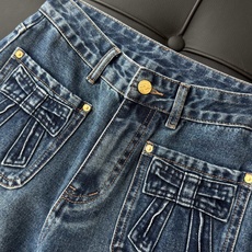 🛒𝐍𝐄𝐖 · 𝟐𝟎𝟐6/爆款现货 【秋冬上新】设计师|26新款双口袋蝴蝶结压花直筒牛仔裤 爆单款 气质女神必入 定制 🛒𝐍𝐄𝐖 · 𝟐𝟎𝟐6/爆款现货 【秋冬上新】设计师|26新款双口袋蝴蝶结压花直筒牛仔裤 爆单款 气质女神必入 定制