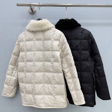 🛒𝐍𝐄𝐖 · 𝟐𝟎𝟐6/爆款现货 【秋冬上新】Mo*|26秋冬新品可拆卸毛领拼接羽绒服外套 配定制腰带 订制纽扣 90 🛒𝐍𝐄𝐖 · 𝟐𝟎𝟐6/爆款现货 【秋冬上新】Mo*|26秋冬新品可拆卸毛领拼接羽绒服外套 配定制腰带 订制纽扣 90