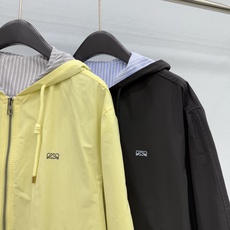 🛒𝐍𝐄𝐖 · 𝟐𝟎𝟐6/爆款现货 【原单品质】Lo *|早秋撞色双层带帽外套|慵懒松弛感封神 今年刚需的抽绳夹克!色系温 🛒𝐍𝐄𝐖 · 𝟐𝟎𝟐6/爆款现货 【原单品质】Lo *|早秋撞色双层带帽外套|慵懒松弛感封神 今年刚需的抽绳夹克!色系温