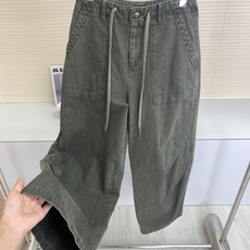 🛒𝐍𝐄𝐖 · 𝟐𝟎𝟐6/爆款现货 【秋冬上新】设计师|26新款抽绳镰刀式工装牛仔裤 爆单系列款 气质女神必入 高订面 🛒𝐍𝐄𝐖 · 𝟐𝟎𝟐6/爆款现货 【秋冬上新】设计师|26新款抽绳镰刀式工装牛仔裤 爆单系列款 气质女神必入 高订面