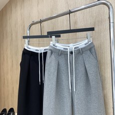 🛒𝐍𝐄𝐖 · 𝟐𝟎𝟐6/爆款现货 原创|26早秋抽绳双腰休闲裤 高版出品!定制卫裤面料,软而不硬透气舒适,经典质感,宽松 🛒𝐍𝐄𝐖 · 𝟐𝟎𝟐6/爆款现货 原创|26早秋抽绳双腰休闲裤 高版出品!定制卫裤面料,软而不硬透气舒适,经典质感,宽松