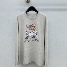 🛒𝐍𝐄𝐖 · 𝟐𝟎𝟐6/爆款现货 【原单品质】 小众|2026新款立体刺绣长袖打底衫 高订面料,减龄百搭版型 ,上身的 🛒𝐍𝐄𝐖 · 𝟐𝟎𝟐6/爆款现货 【原单品质】 小众|2026新款立体刺绣长袖打底衫 高订面料,减龄百搭版型 ,上身的