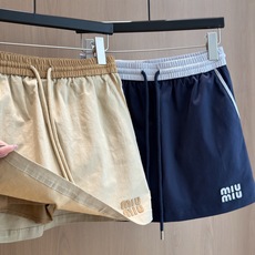 🛒𝐍𝐄𝐖 · 𝟐𝟎𝟐6/爆款现货 【秋冬上新】Mi* |26新款Miu系工装式套装 高端定制麂皮绒撞色双拉链外套,搭配撞 🛒𝐍𝐄𝐖 · 𝟐𝟎𝟐6/爆款现货 【秋冬上新】Mi* |26新款Miu系工装式套装 高端定制麂皮绒撞色双拉链外套,搭配撞