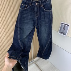 🛒𝐍𝐄𝐖 · 𝟐𝟎𝟐6/爆款现货 【秋冬上新】设计师|26新款复古牛仔裤 爆单款 气质女神必入 原生深蓝做旧质感 🛒𝐍𝐄𝐖 · 𝟐𝟎𝟐6/爆款现货 【秋冬上新】设计师|26新款复古牛仔裤 爆单款 气质女神必入 原生深蓝做旧质感