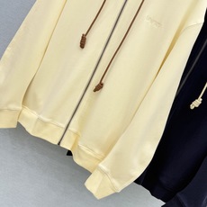 🛒𝐍𝐄𝐖 · 𝟐𝟎𝟐6/爆款现货 【原单品质】Lo *|🍂早秋封神|香蕉袖连帽拉链卫衣 这件真的把松弛感拿捏到位✨ 小众 🛒𝐍𝐄𝐖 · 𝟐𝟎𝟐6/爆款现货 【原单品质】Lo *|🍂早秋封神|香蕉袖连帽拉链卫衣 这件真的把松弛感拿捏到位✨ 小众