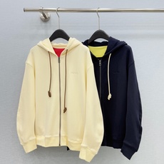 🛒𝐍𝐄𝐖 · 𝟐𝟎𝟐6/爆款现货 【原单品质】Lo *|🍂早秋封神|香蕉袖连帽拉链卫衣 这件真的把松弛感拿捏到位✨ 小众 🛒𝐍𝐄𝐖 · 𝟐𝟎𝟐6/爆款现货 【原单品质】Lo *|🍂早秋封神|香蕉袖连帽拉链卫衣 这件真的把松弛感拿捏到位✨ 小众