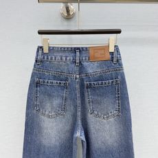 🛒𝐍𝐄𝐖 · 𝟐𝟎𝟐6/爆款现货 【秋冬上新】设计师|26新款金属链条口袋直筒牛仔裤 爆单款 气质女神必入 定制专属 🛒𝐍𝐄𝐖 · 𝟐𝟎𝟐6/爆款现货 【秋冬上新】设计师|26新款金属链条口袋直筒牛仔裤 爆单款 气质女神必入 定制专属