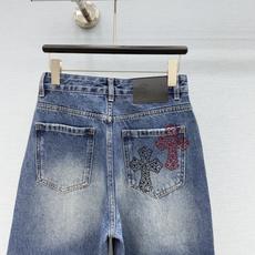 🛒𝐍𝐄𝐖 · 𝟐𝟎𝟐6/爆款现货 【秋冬上新】设计师|26新款经典图文烫钻镰刀型牛仔裤 爆单款 气质女神必入 定制专 🛒𝐍𝐄𝐖 · 𝟐𝟎𝟐6/爆款现货 【秋冬上新】设计师|26新款经典图文烫钻镰刀型牛仔裤 爆单款 气质女神必入 定制专