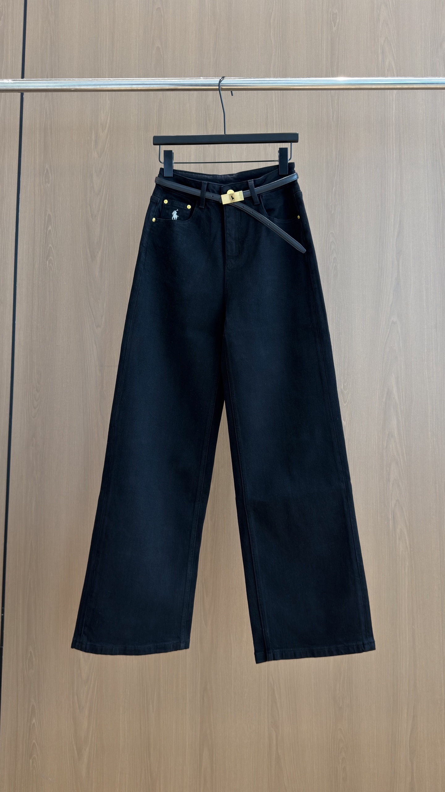 🛒𝐍𝐄𝐖 · 𝟐𝟎𝟐6/爆款现货 【秋冬上新】设计师｜26新款polo刺绣直筒牛仔裤 爆单款  气质女神必入  定制专属