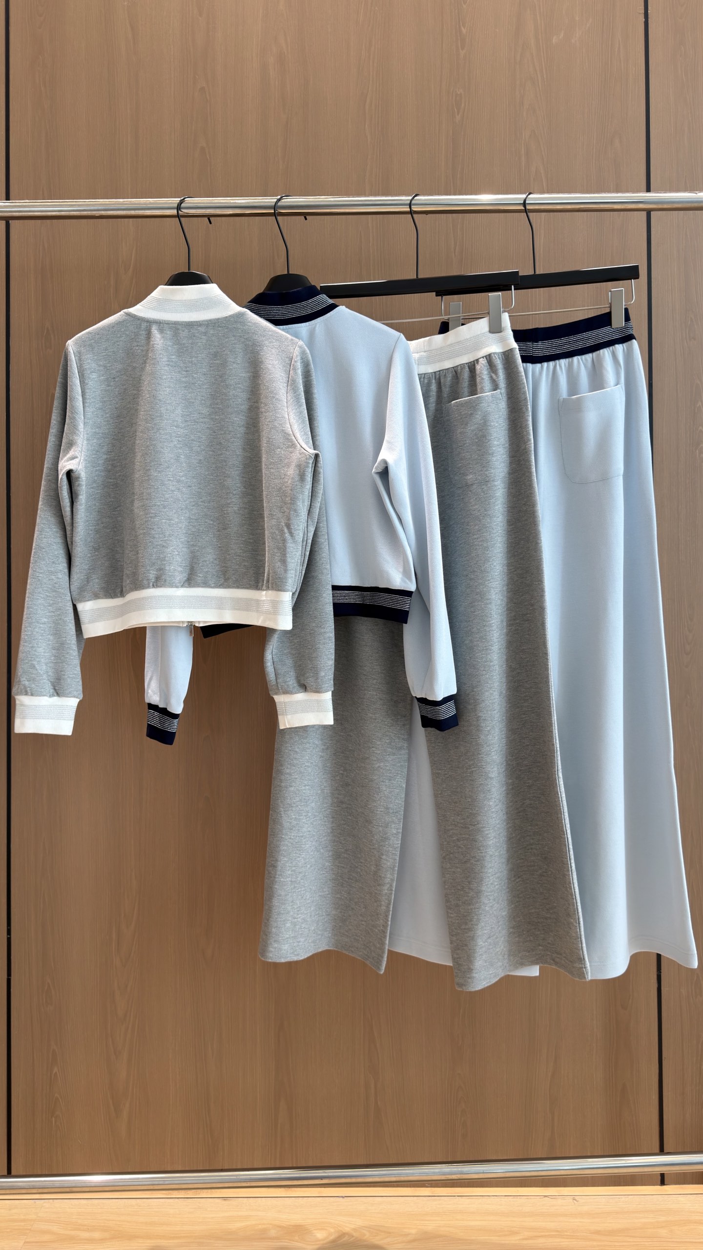 🛒𝐍𝐄𝐖 · 𝟐𝟎𝟐6/爆款现货 【秋冬上新】Po *｜26新品经典骏马刺绣休闲套装！ 高端定制双拉链立领拼接外套  搭