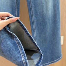 🛒𝐍𝐄𝐖 · 𝟐𝟎𝟐6/爆款现货 【秋冬上新】设计师|26新款撞色刺绣直筒牛仔裤 爆单款 气质女神必入 定制专属图案 🛒𝐍𝐄𝐖 · 𝟐𝟎𝟐6/爆款现货 【秋冬上新】设计师|26新款撞色刺绣直筒牛仔裤 爆单款 气质女神必入 定制专属图案