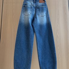 🛒𝐍𝐄𝐖 · 𝟐𝟎𝟐6/爆款现货 【秋冬上新】设计师|26新款烫钻镰刀式牛仔裤 爆单款 气质女神必入 定制专属图案 🛒𝐍𝐄𝐖 · 𝟐𝟎𝟐6/爆款现货 【秋冬上新】设计师|26新款烫钻镰刀式牛仔裤 爆单款 气质女神必入 定制专属图案