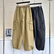 🛒𝐍𝐄𝐖 · 𝟐𝟎𝟐6/爆款现货 【原单品质】Ale*|抽绳工装式双口袋休闲裤 颜色百搭高级 定制版型尽显高级随意感 视 🛒𝐍𝐄𝐖 · 𝟐𝟎𝟐6/爆款现货 【原单品质】Ale*|抽绳工装式双口袋休闲裤 颜色百搭高级 定制版型尽显高级随意感 视