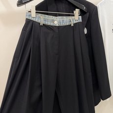 🛒𝐍𝐄𝐖 · 𝟐𝟎𝟐6/爆款现货 【原版定制】小众|26新款牛仔拼接休闲西裤 爆单款 气质女神必入 定制心机设计 高 🛒𝐍𝐄𝐖 · 𝟐𝟎𝟐6/爆款现货 【原版定制】小众|26新款牛仔拼接休闲西裤 爆单款 气质女神必入 定制心机设计 高