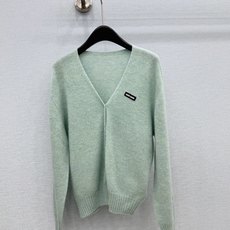 🛒𝐍𝐄𝐖 · 𝟐𝟎𝟐6/爆款现货 【原版定制】Mi*|✨羊绒贴标毛衣外套|早秋氛围感直接拉满 谁能拒绝一件软糯的针织毛衣 🛒𝐍𝐄𝐖 · 𝟐𝟎𝟐6/爆款现货 【原版定制】Mi*|✨羊绒贴标毛衣外套|早秋氛围感直接拉满 谁能拒绝一件软糯的针织毛衣