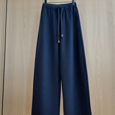 🛒𝐍𝐄𝐖 · 𝟐𝟎𝟐6/爆款现货 【秋冬上新】设计师|松紧抽绳休闲裤 精致拼接口袋,颜色百搭高级 定制版型尽显高级随意感 🛒𝐍𝐄𝐖 · 𝟐𝟎𝟐6/爆款现货 【秋冬上新】设计师|松紧抽绳休闲裤 精致拼接口袋,颜色百搭高级 定制版型尽显高级随意感