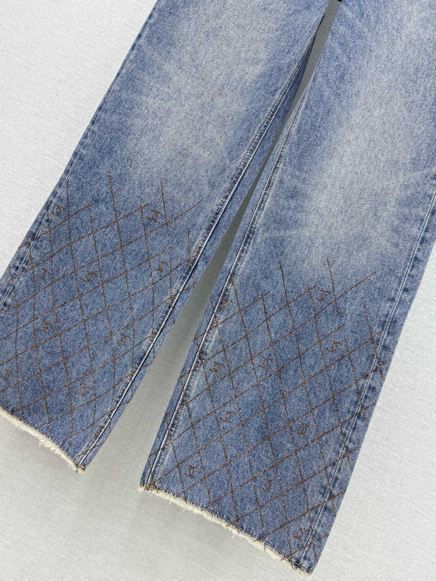 🛒𝐍𝐄𝐖 · 𝟐𝟎𝟐6/爆款现货 【秋冬上新】设计师｜26新款小香风菱格毛边直筒牛仔裤 爆单款  气质女神必入  定制专