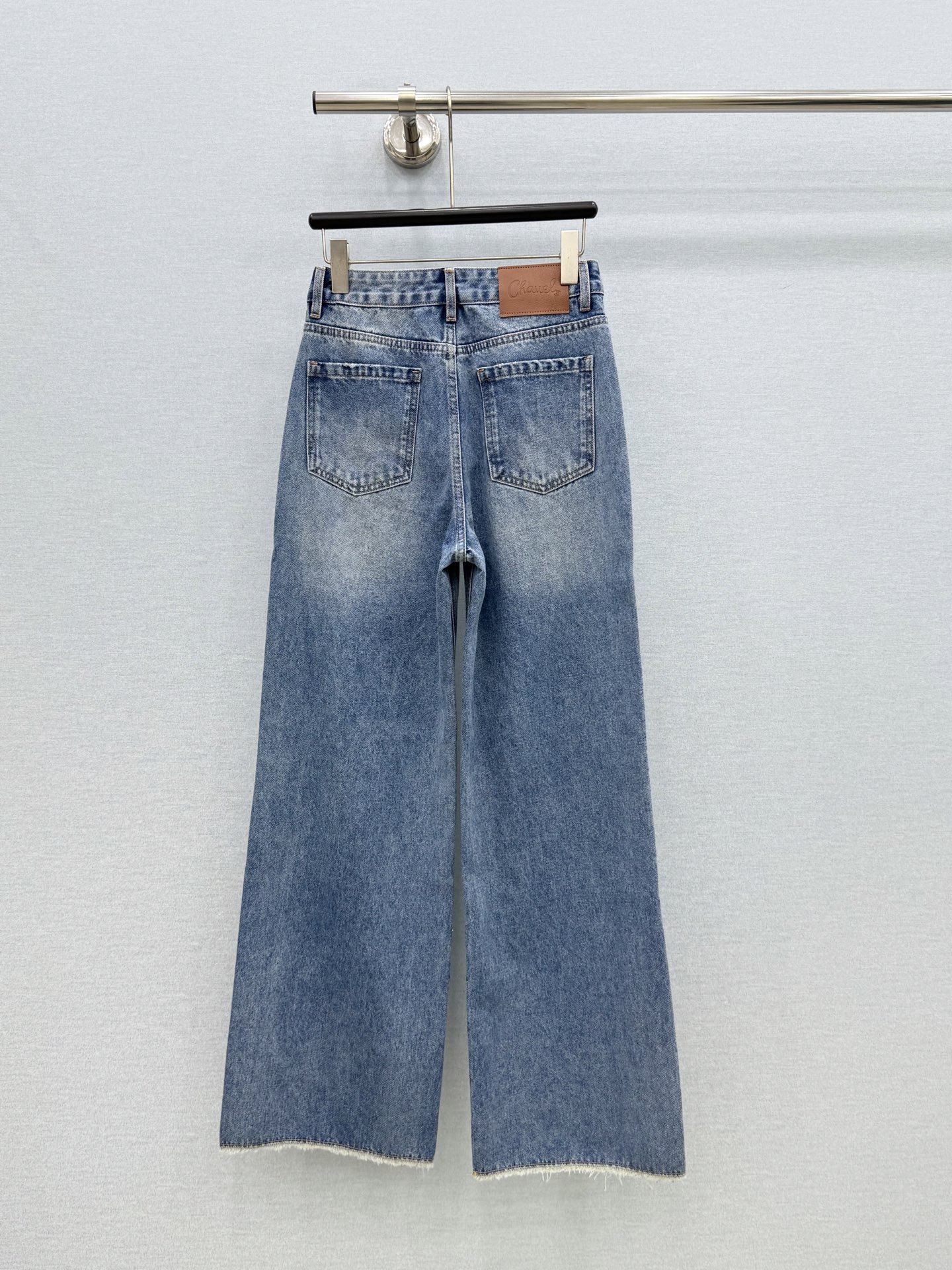 🛒𝐍𝐄𝐖 · 𝟐𝟎𝟐6/爆款现货 【秋冬上新】设计师｜26新款小香风菱格毛边直筒牛仔裤 爆单款  气质女神必入  定制专