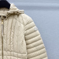 🛒𝐍𝐄𝐖 · 𝟐𝟎𝟐6/爆款现货 【原单品质】❄️冬日优雅|收腰鱼尾长款羽绒外套 极简高级的米调长款羽绒,告别冬日臃肿感 🛒𝐍𝐄𝐖 · 𝟐𝟎𝟐6/爆款现货 【原单品质】❄️冬日优雅|收腰鱼尾长款羽绒外套 极简高级的米调长款羽绒,告别冬日臃肿感