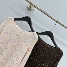 🛒𝐍𝐄𝐖 · 𝟐𝟎𝟐6/爆款现货 【秋冬上新】糖豆彩点针织|早秋的温柔氛围感 细碎彩色毛点散落针织之上🍬 通透网眼纱线, 🛒𝐍𝐄𝐖 · 𝟐𝟎𝟐6/爆款现货 【秋冬上新】糖豆彩点针织|早秋的温柔氛围感 细碎彩色毛点散落针织之上🍬 通透网眼纱线,