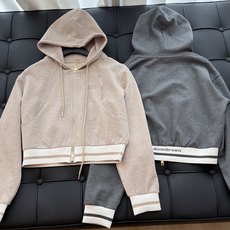 🛒𝐍𝐄𝐖 · 𝟐𝟎𝟐6/爆款现货 【秋冬上新】设计师|✨秋冬懒人套装|毫不费力的高级松弛感 被这套休闲套装狠狠拿捏住🤎 🛒𝐍𝐄𝐖 · 𝟐𝟎𝟐6/爆款现货 【秋冬上新】设计师|✨秋冬懒人套装|毫不费力的高级松弛感 被这套休闲套装狠狠拿捏住🤎
