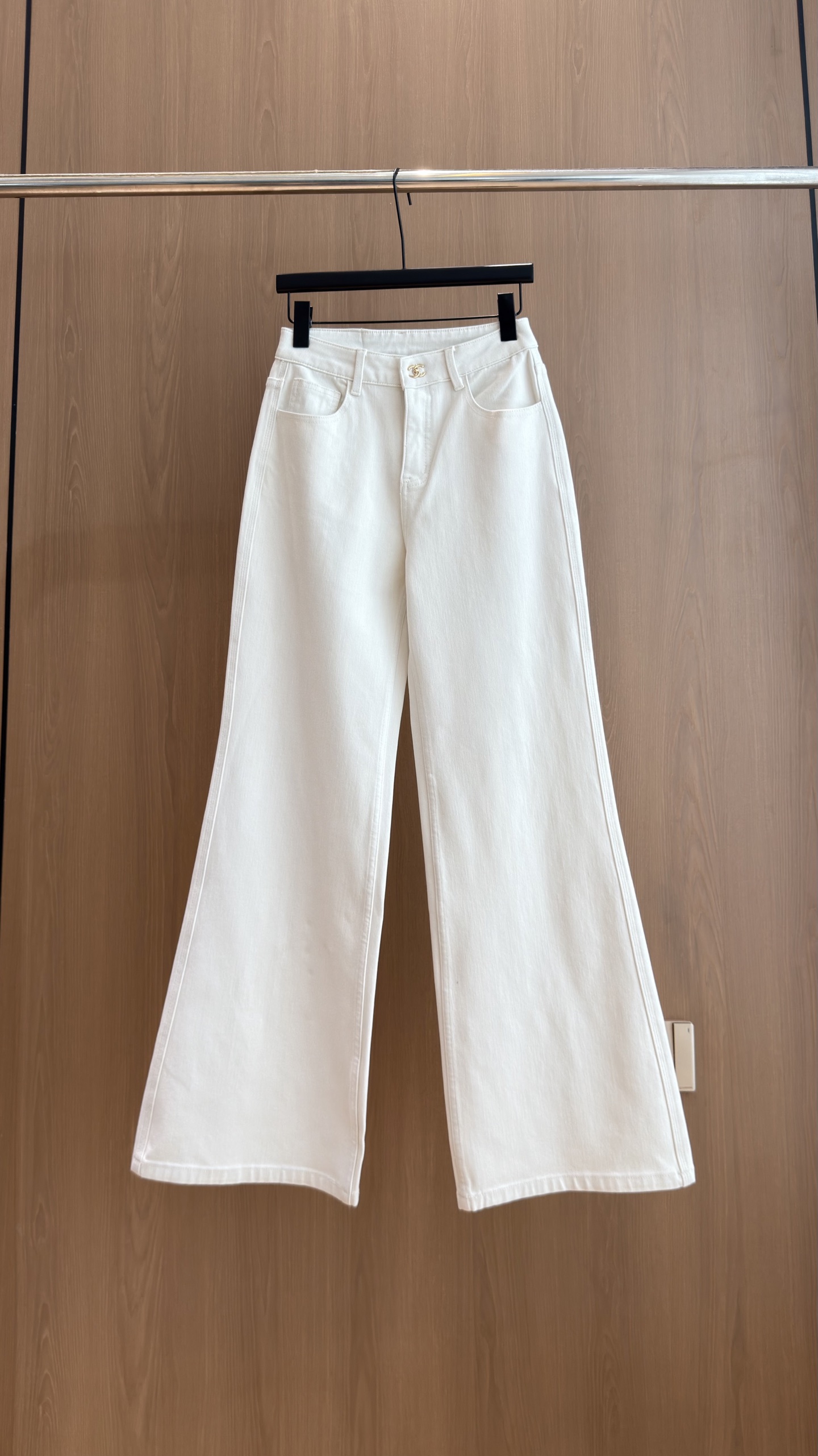 🛒𝐍𝐄𝐖 · 𝟐𝟎𝟐6/爆款现货 【秋冬上新】设计师｜26新款精致双C牛仔裤 爆单款  气质女神必入  定制专属图文 高