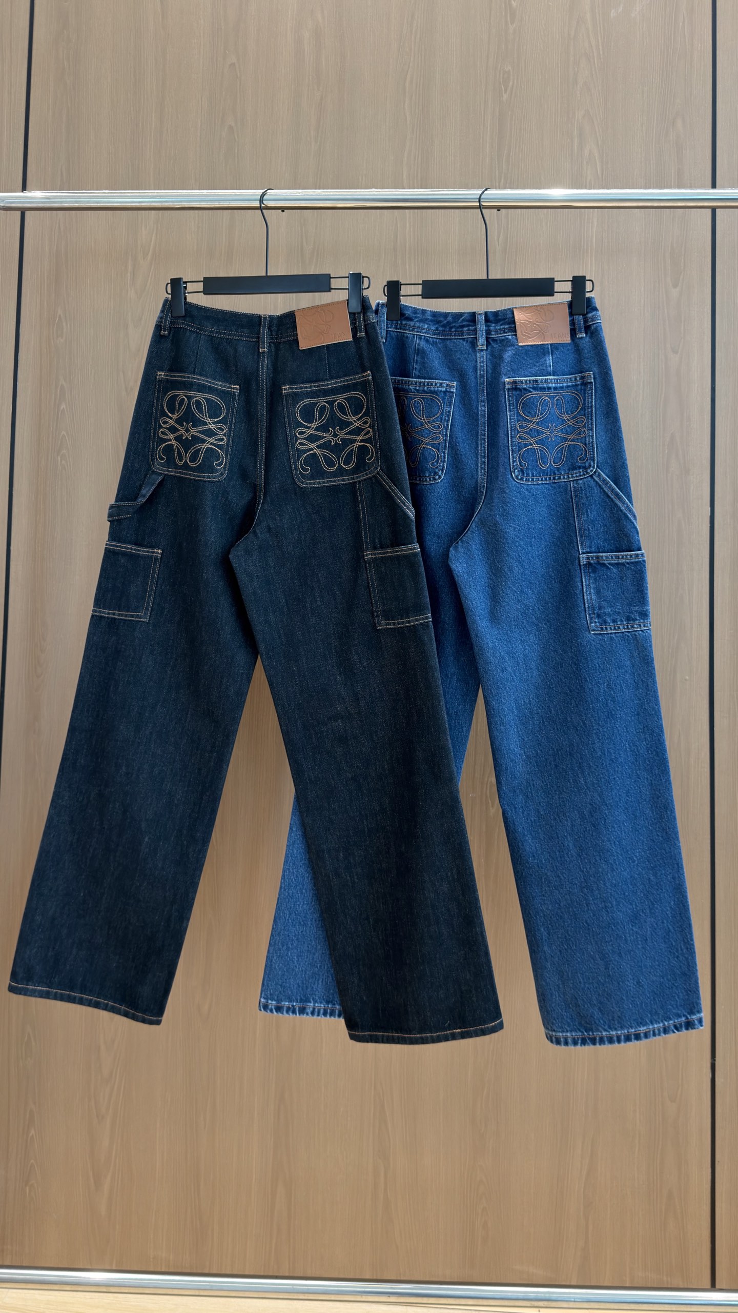 🛒𝐍𝐄𝐖 · 𝟐𝟎𝟐6/爆款现货 【秋冬上新】设计师|26新款撞色刺绣牛仔裤 爆单款 气质女神必入 定制专属图案 高 🛒𝐍𝐄𝐖 · 𝟐𝟎𝟐6/爆款现货 【秋冬上新】设计师|26新款撞色刺绣牛仔裤 爆单款 气质女神必入 定制专属图案 高